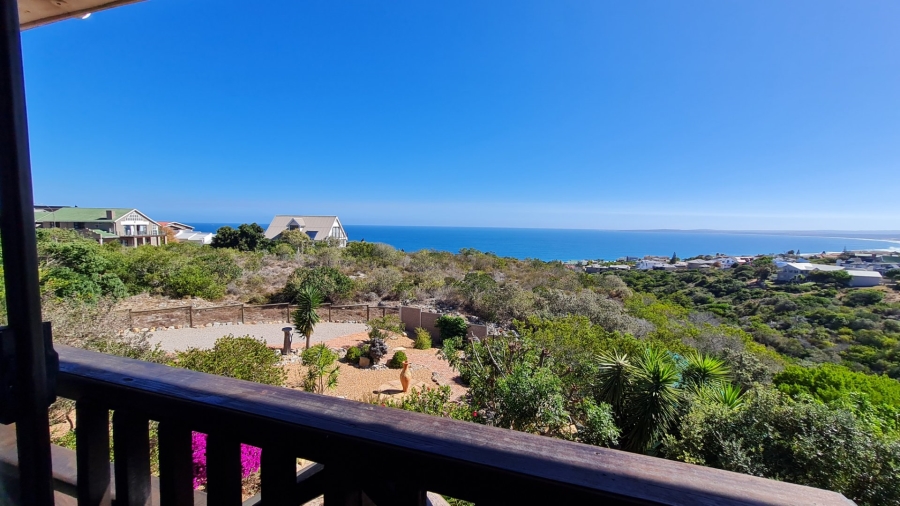 4 Bedroom Property for Sale in Dana Bay Western Cape